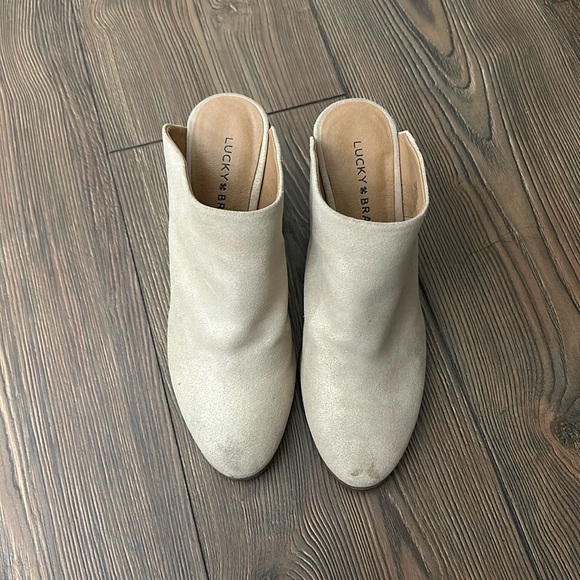 Creamy Wood Slipper Boots Size: 6.5 - Picture 1 of 8